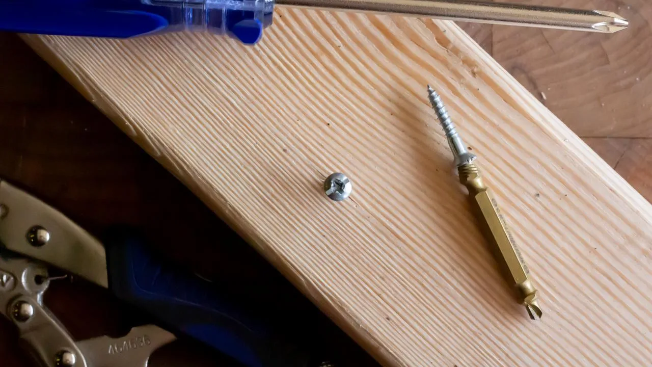 how to remove a stripped screw